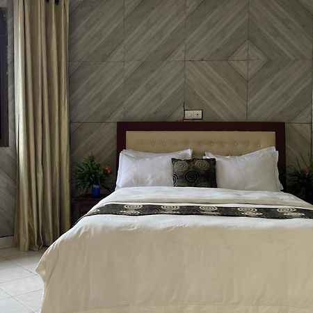 Hotel Les Polygones คริบี ภายนอก รูปภาพ