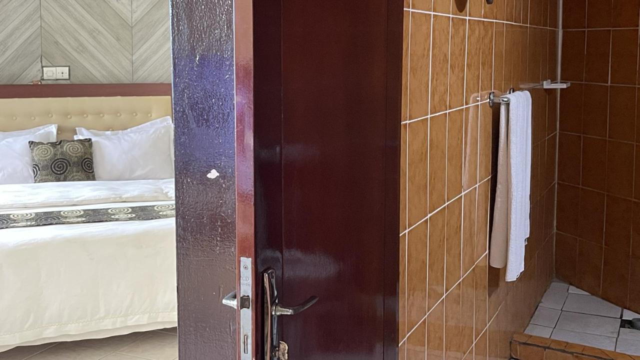 Hotel Les Polygones คริบี ภายนอก รูปภาพ