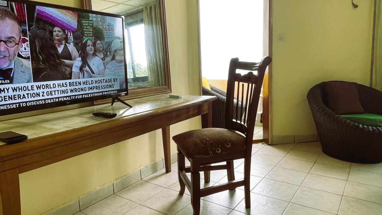 Hotel Les Polygones คริบี ภายนอก รูปภาพ
