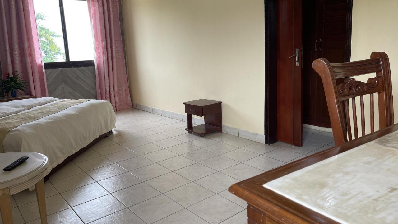 Hotel Les Polygones คริบี ภายนอก รูปภาพ