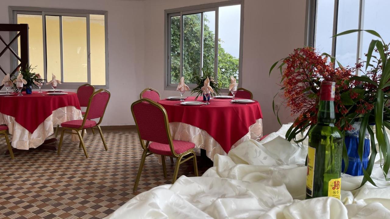 Hotel Les Polygones คริบี ภายนอก รูปภาพ