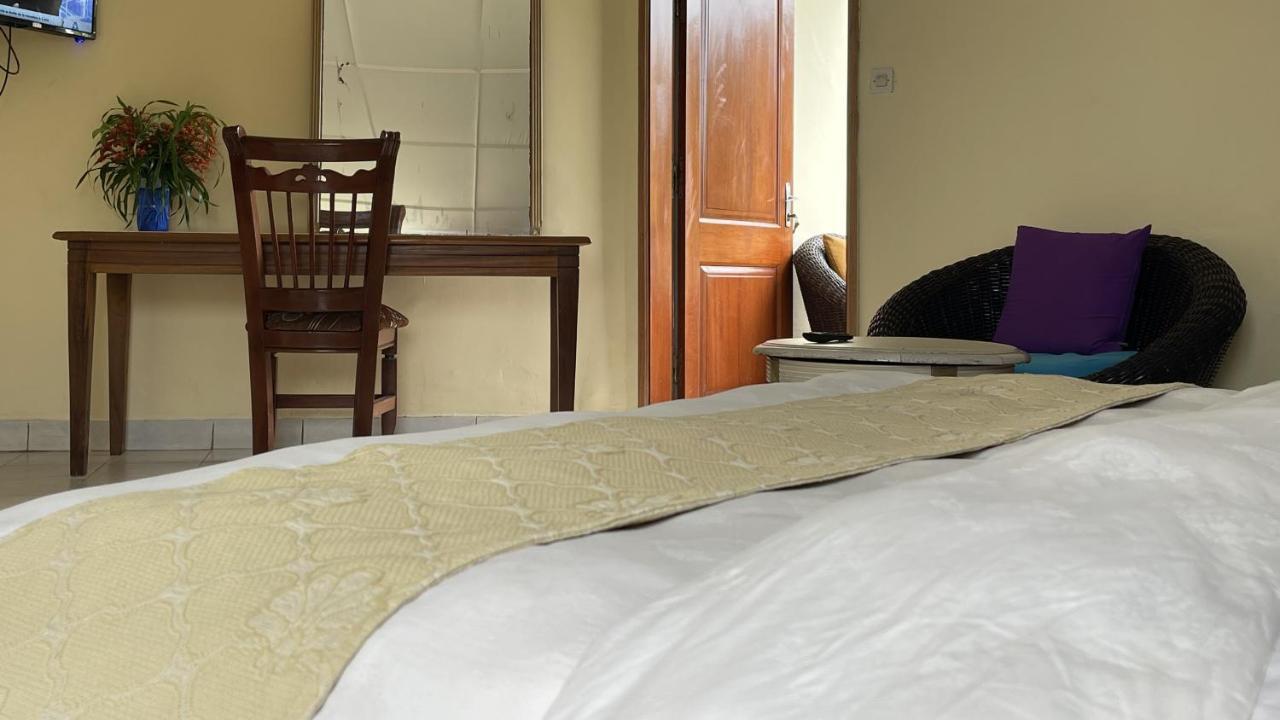 Hotel Les Polygones คริบี ภายนอก รูปภาพ