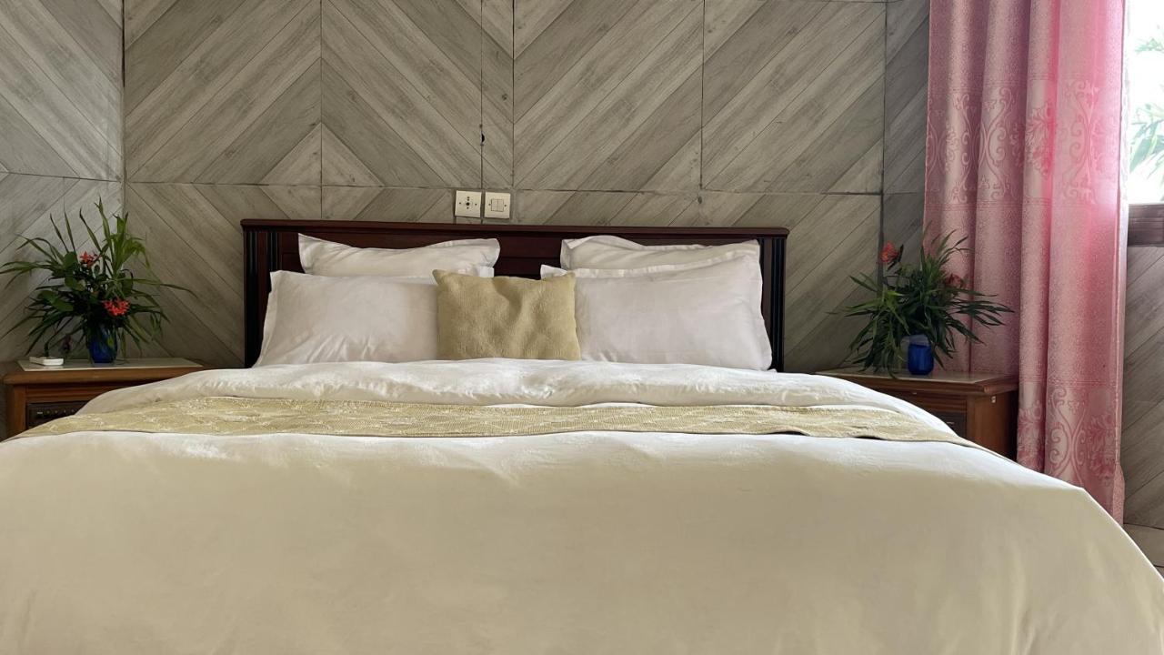 Hotel Les Polygones คริบี ภายนอก รูปภาพ