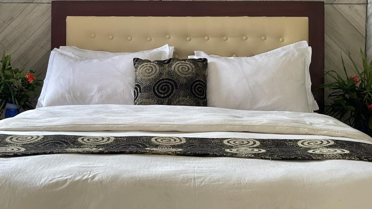Hotel Les Polygones คริบี ภายนอก รูปภาพ